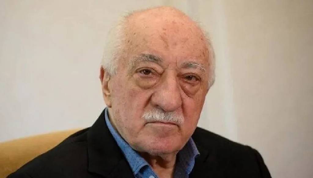 ‘Hoca Efendi’den ‘elebaşı’na… Terörist Fethullah Gülen kimdir?