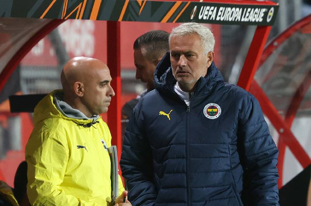 Mourinho'dan yönetime rapor: Zam istedi 