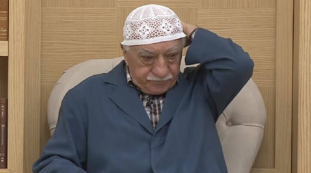 FETÖ elebaşı Gülen'e FETÖ'cü darbesi! 15 Temmuz başarısız darbe girişiminin ardından birbirine düştüler…