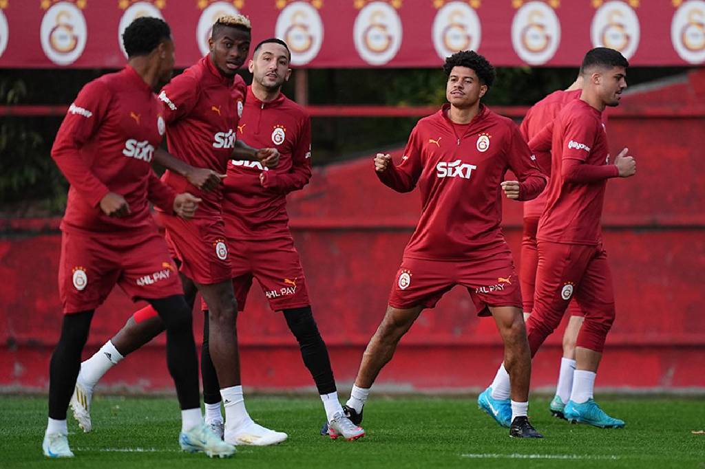 Galatasaray'ın Antalyaspor maçı kadrosu açıklandı: Kafilede 3 isim yok