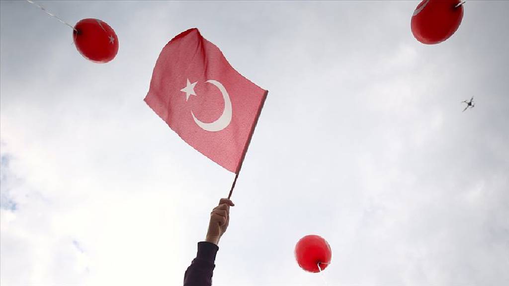 Siyasilerin '29 Ekim Cumhuriyet Bayramı' mesajları
