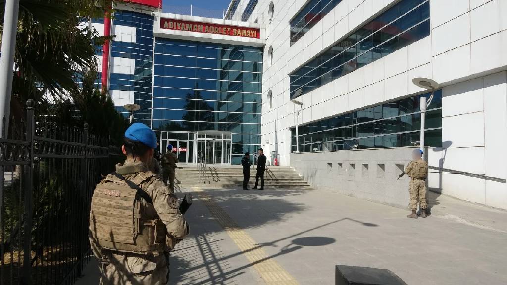 HDP milletvekili adayı Ayten Yılmaz çıkarıldığı mahkemece tutuklandı