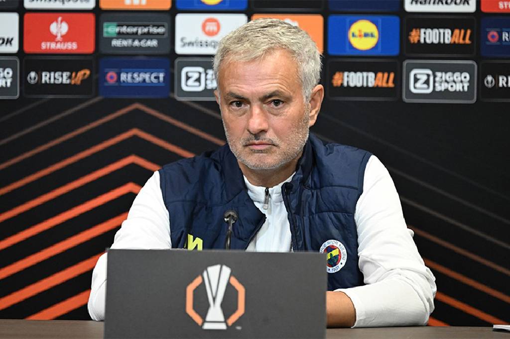 Jose Mourinho'dan yarın oynanacak olan UEFA Avrupa Ligi maçı öncesi önemli açıklamalar