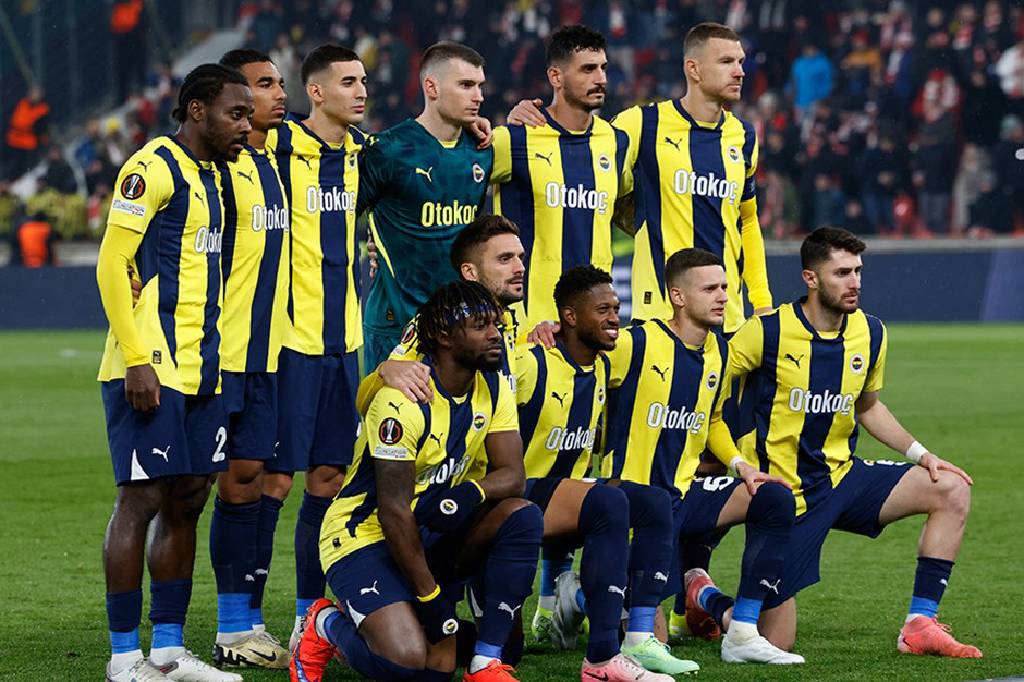 Fenerbahçe deplasmanda galip, Fenerbahçe 2 - 1 Slavia Prag