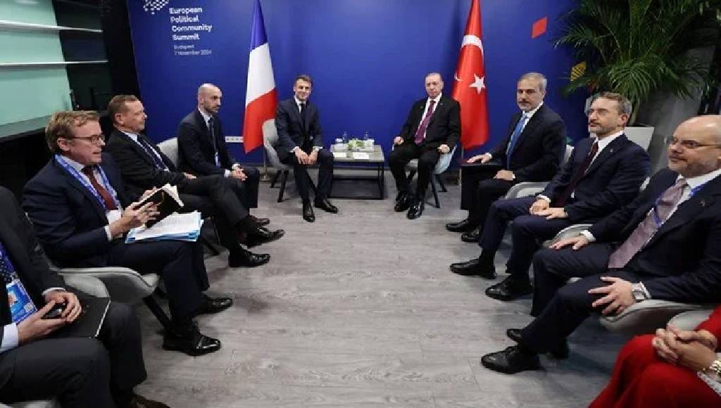 Cumhurbaşkanı Erdoğan, Fransa Cumhurbaşkanı Macron ile görüştü