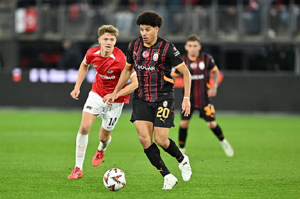 Galatasaray, Hollanda'da Az Alkmaar ile berabere kaldı