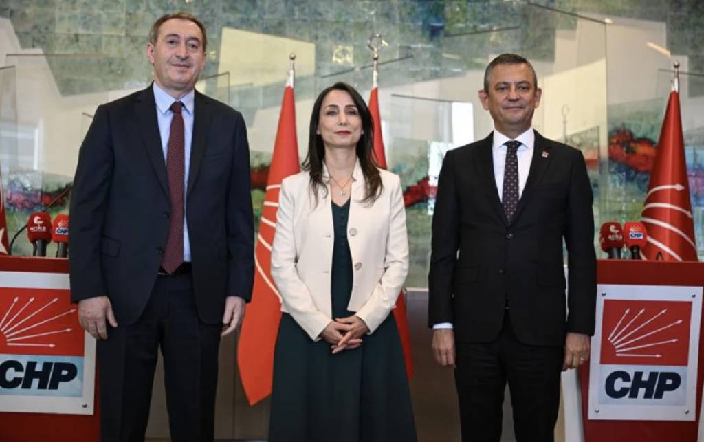 CHP ve DEM Parti'den kayyum protestosu: Meclis çalışmalarına katılmayacaklar