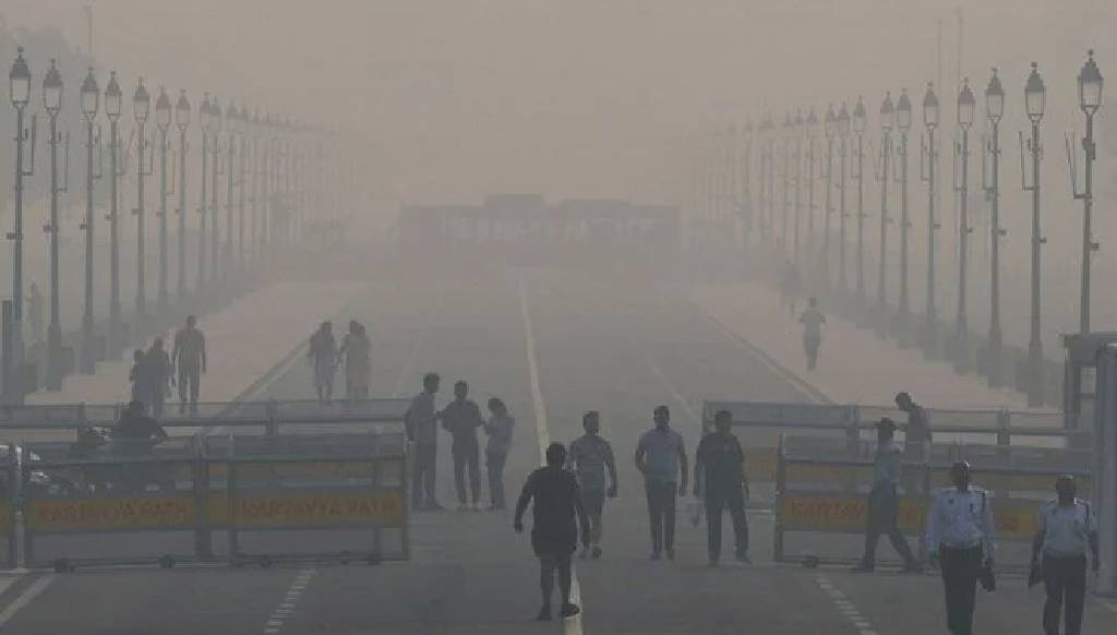 Yeni Delhi’de hava kirliliği alarmı: DSÖ sınırının 30 katı aşıldı