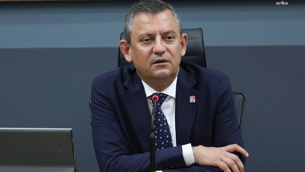 CHP Genel Başkanı Özel : Sonraki hedef İstanbul Belediyesi mi?