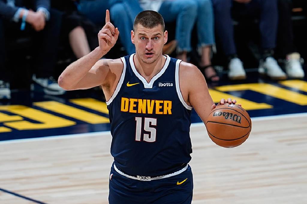 Denver Nuggets, deplasmanda Sacramento Kings'i mağlup etti. NBA'de gecenin sonuçları