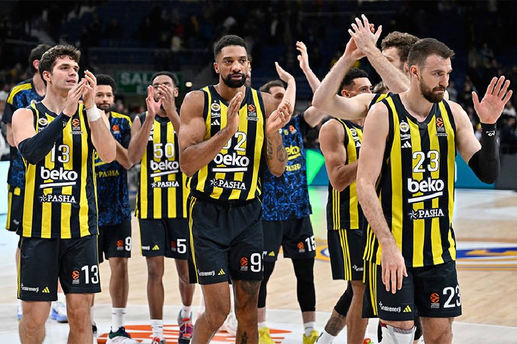 Fenerbahçe Beko’nun THY EuroLeague’in 17. haftasında bugün oynayacağı Paris Basketbol maçı ertelendi