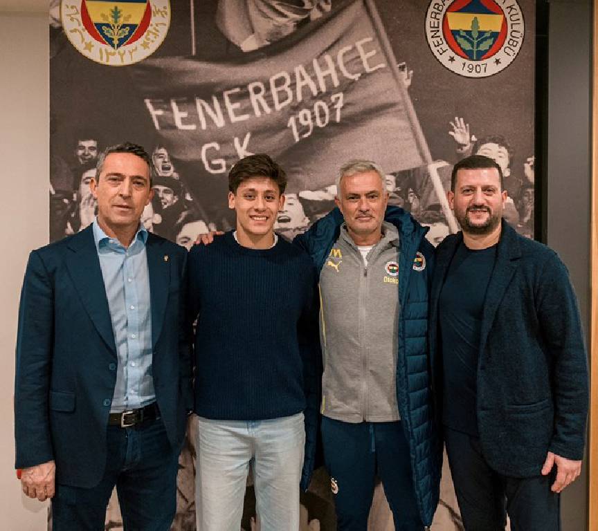 Real Madrid forması giyen milli futbolcu Arda Güler, takıma verilen izinde eski takımı Fenerbahçe’yi ziyaret etti