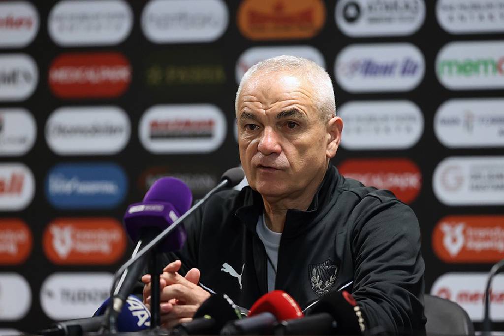 Hatayspor Teknik Direktörü Rıza Çalımbay, Beşiktaş hakkında açıklamalarda bulundu