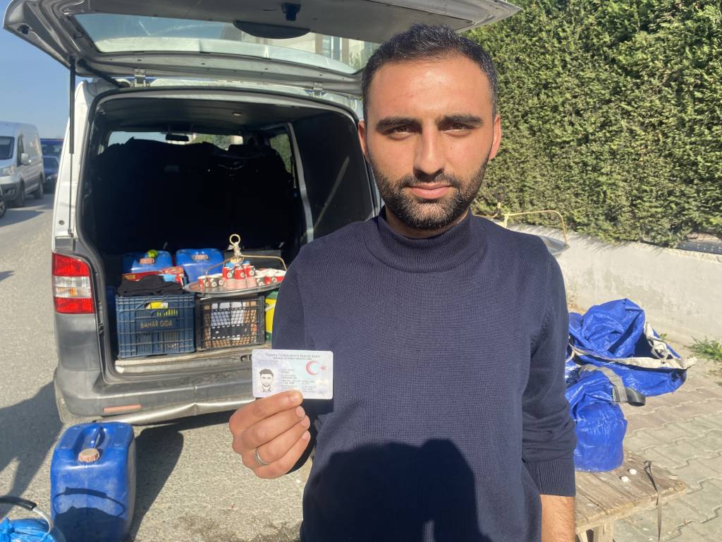 Kimlik numarası başına dert oldu! Katil oldu, terörist oldu, hamile bile kaldı...