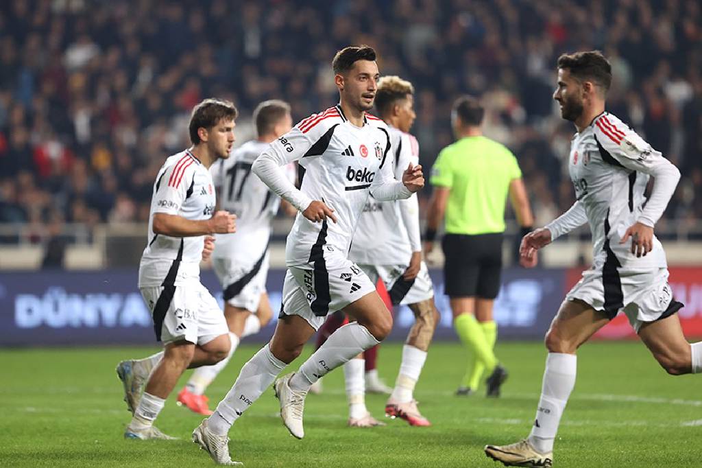 Beşiktaş, Adana deplasmanında yaralı