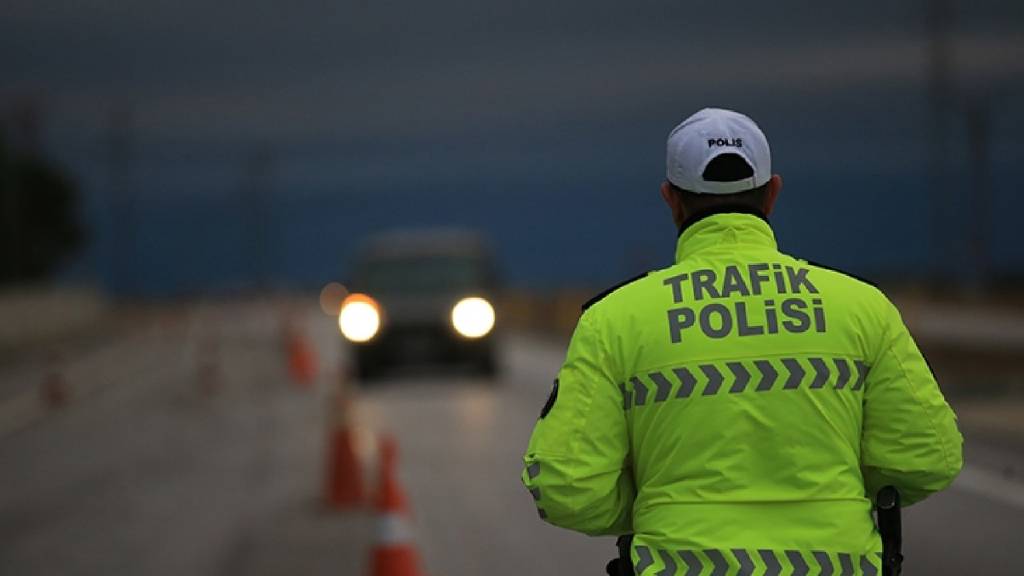 Bakan Yerlikaya duyurdu: Trafikte 2 milyon 835 bin 873 araç denetlendi