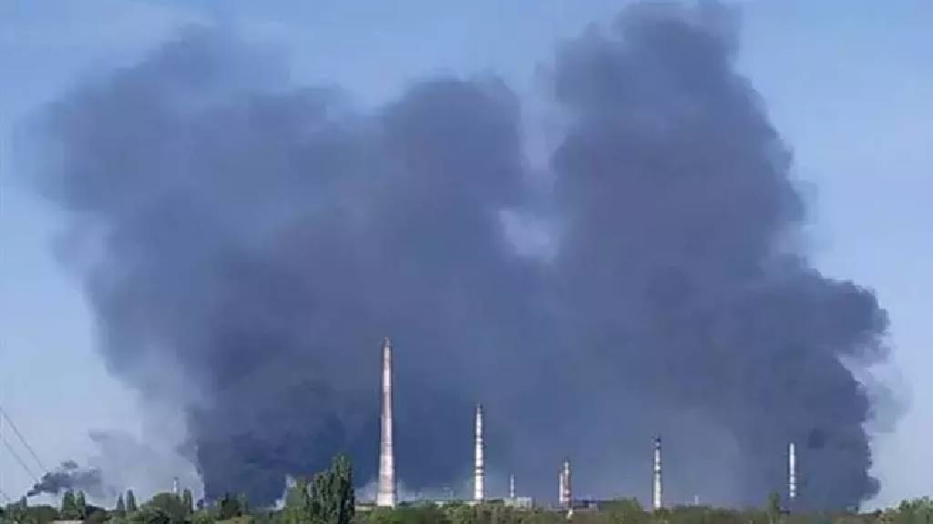 Ukrayna, Rusya’daki petrol rafinerisini vurdu