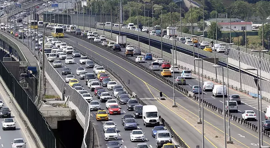 Haliç Köprüsü'nün Kadıköy yönü trafiğe kapatılıyor!