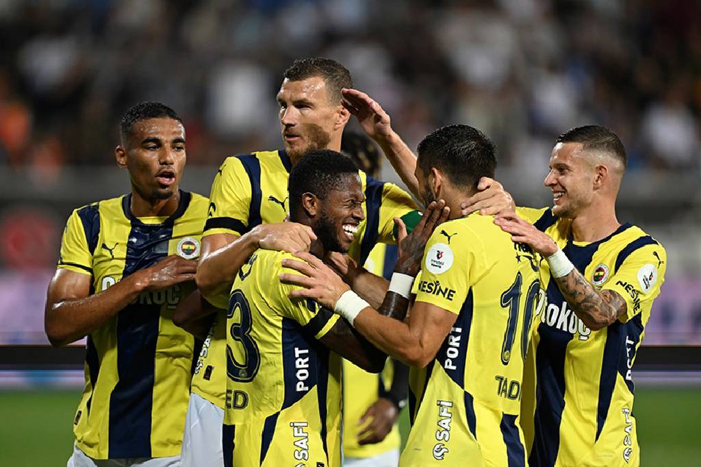 Fred'in gecesi, Fenerbahçe 5 farkla kazandı!