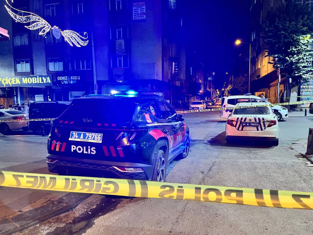 İstanbul'da silahlı saldırı: 1 ölü, 4 yaralı