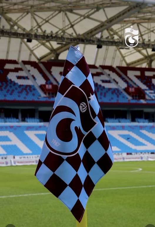 Trabzonspor, UEFA Avrupa Ligi'nde Üst Tura Yükseldi