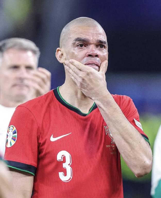 Pepe 41 yaşında futbola veda etti...