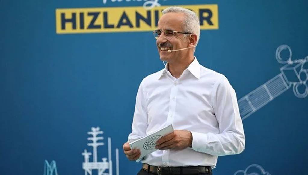 Bakan Uraloğlu’ndan Instagram açıklaması...