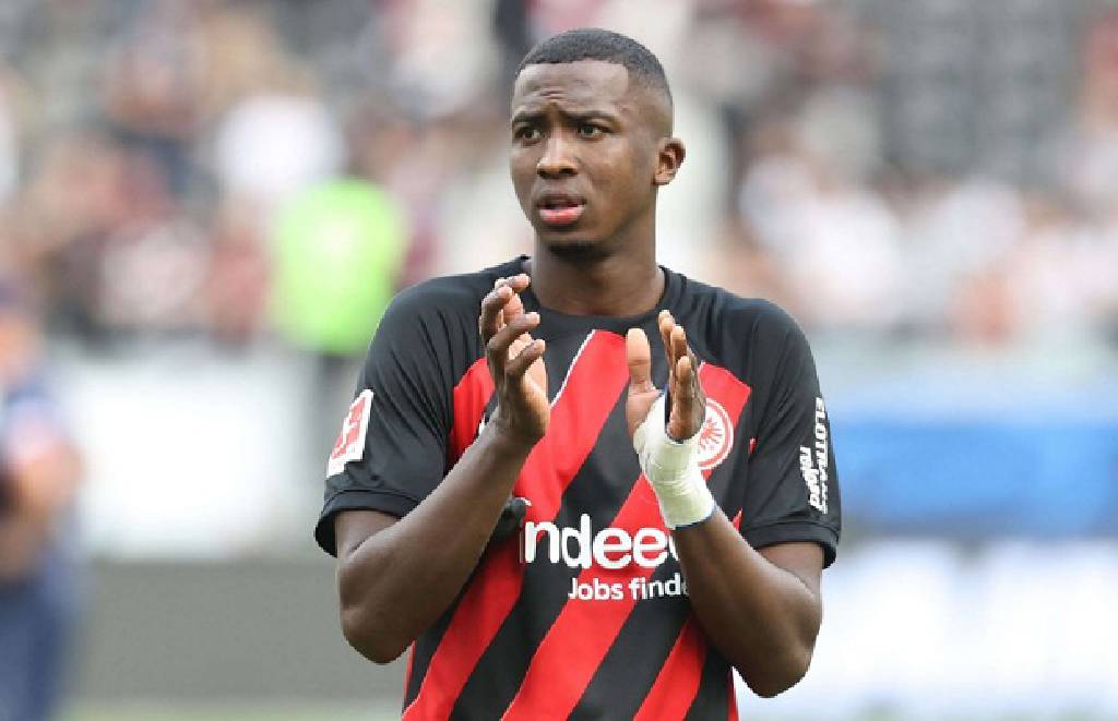 PSG'nin yeni defansı: Willian Pacho