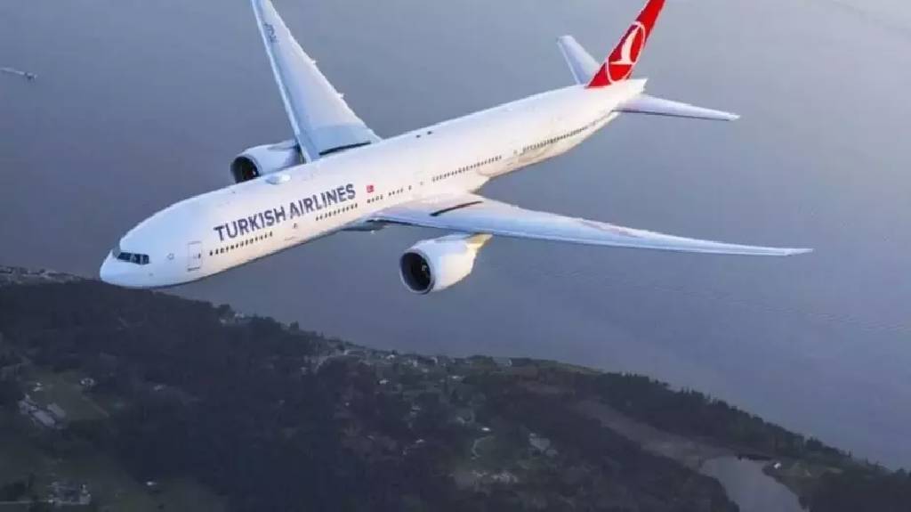 Türk Hava Yolları uçağı türbülansa girdi: Yaralılar var