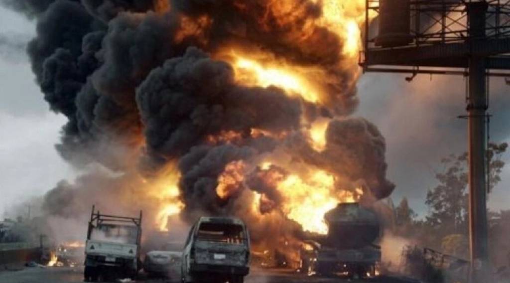 Nijerya'da yakıt tankeri patladı: 48 ölü