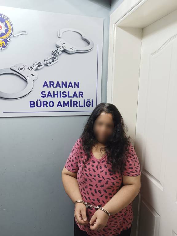 Bursa’da polis 8 yıl önceki fotoğrafından yola çıktı, kadın hırsızı market çıkışı yakaladı