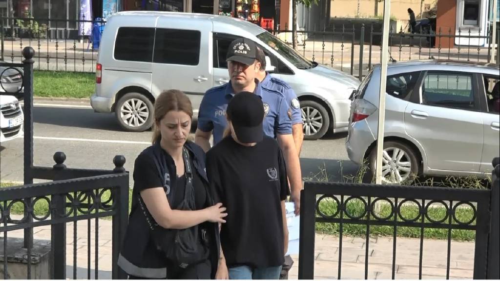 Okulun ilk gününde korkunç kaza: Öğrenciye çarpan öğretmen adliyeye sevk edildi