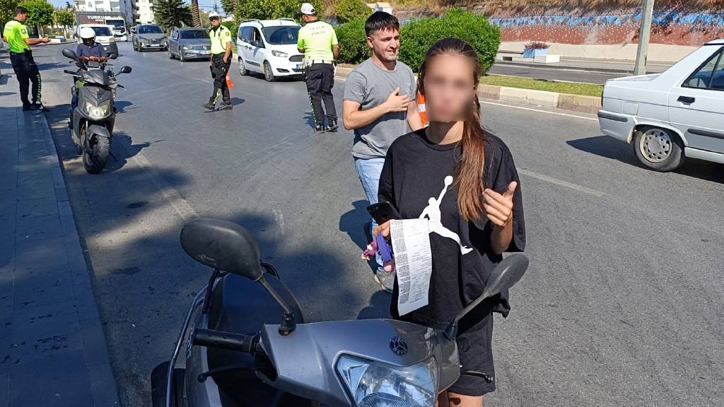 Antalya’da bir garip vaka… ‘Sürücü belgemi evde unuttum’ dedi, cezayı yedi