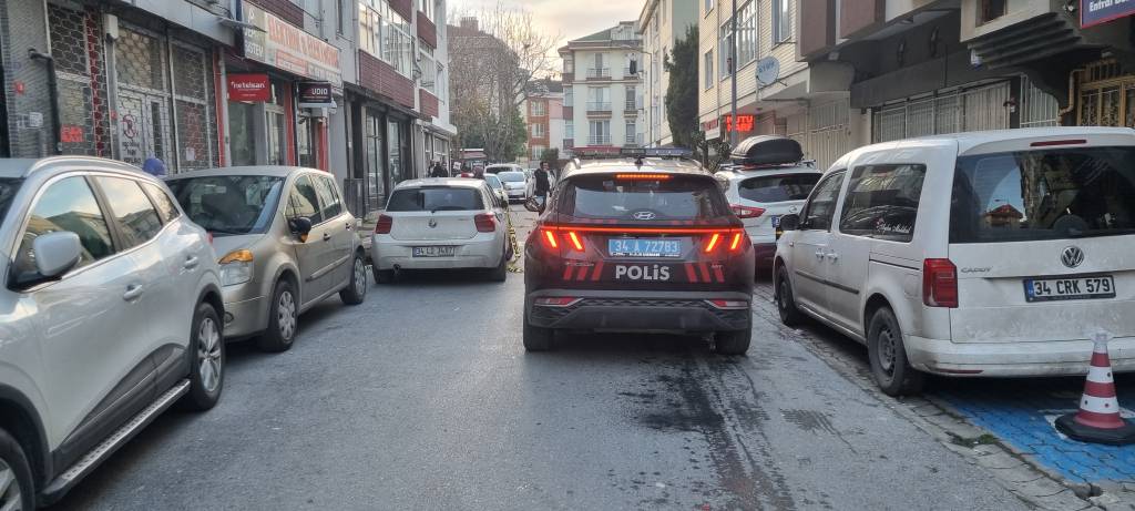 Baca temizliği yaparken henüz bilinmeyen bir nedenle dengesini kaybederek aşağıya düşen adam hayatını kaybetti