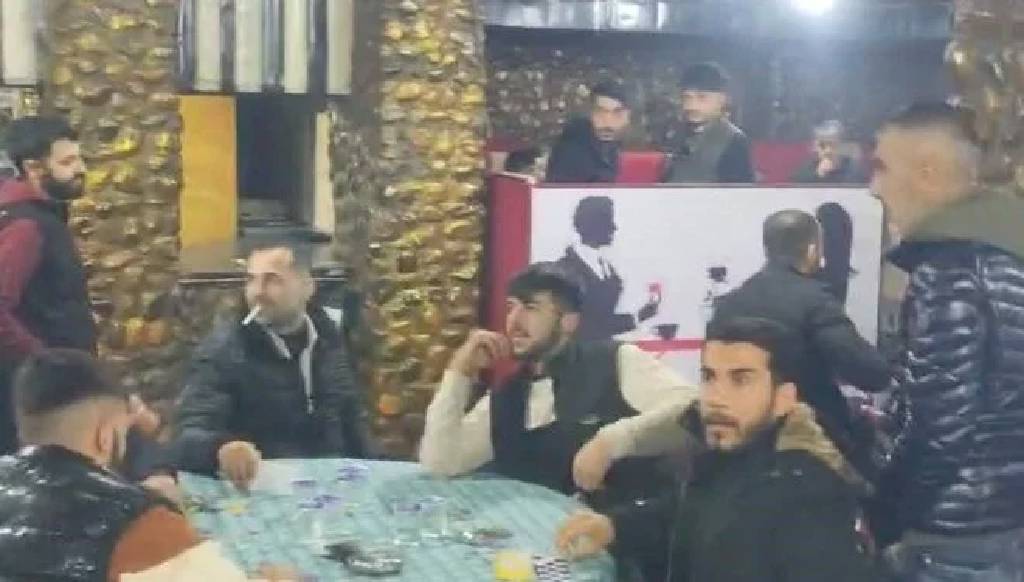 Diyarbakır polisinden “mutlu yıllar” baskını: 5 gözaltı