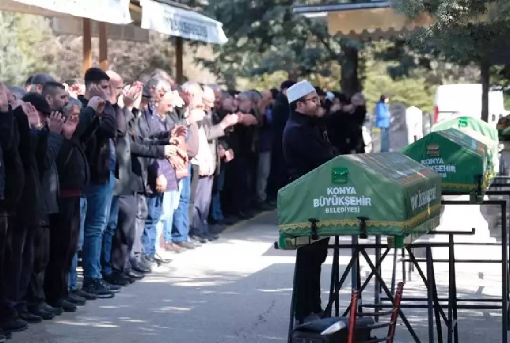 Konya'da aile katliamı! Katil de kurbanlar da yan yana toprağa verildi...