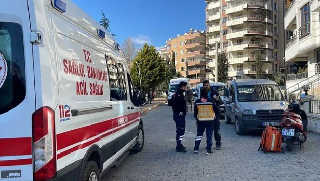 Şanlıurfa'da anne dehşeti! Bir kızını silahla, diğer kızını serumla öldürüp intihar etti...