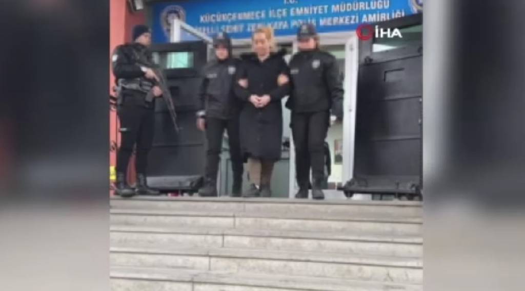 Küçükçekmece’de, 171 yıl 8 ay kesinleşmiş hapis cezasıyla aranan kadın yakalandı