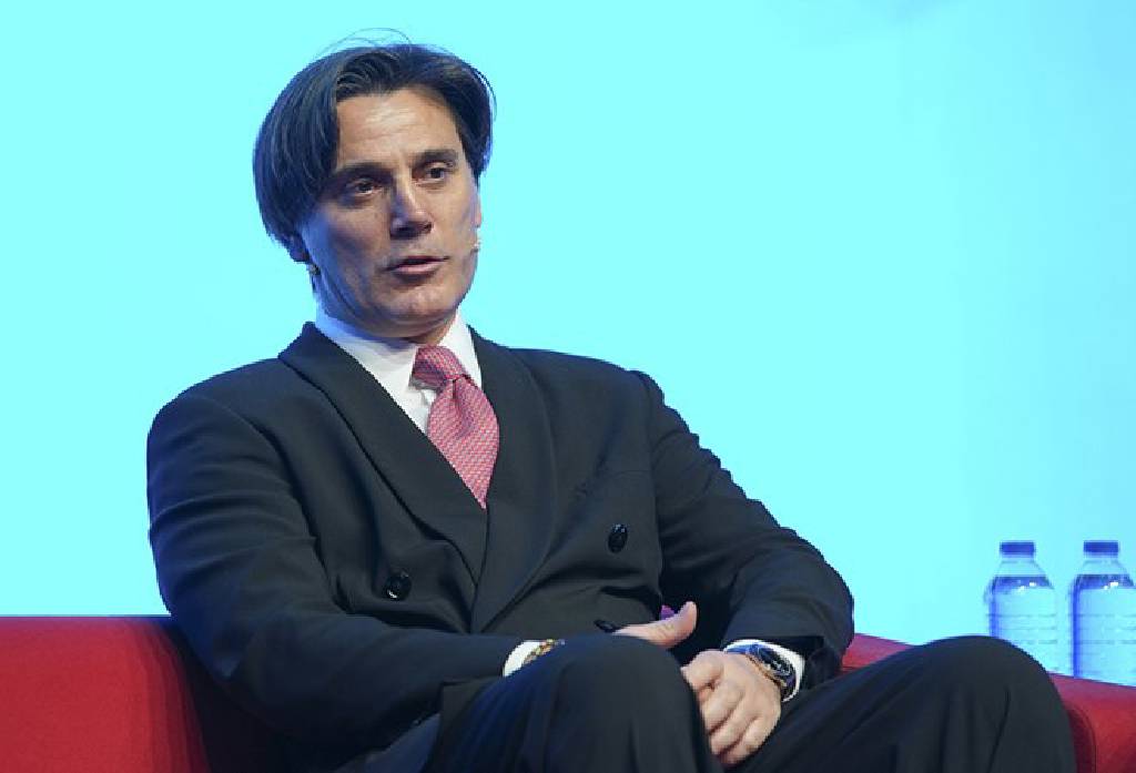  Beşiktaş yönetiminin, A Milli Takım Teknik Direktörü Vincenzo Montella için de devrede olduğu belirtildi