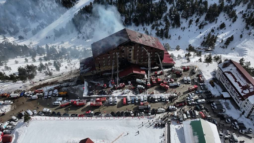 Bolu'daki yangın faciası soruşturmasında yeni gözaltı! Denetim firması yetkilisi yakalandı...