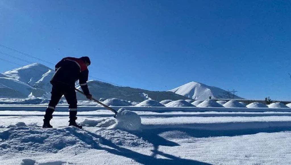 Erzurum -24,6 ile buz kesti!