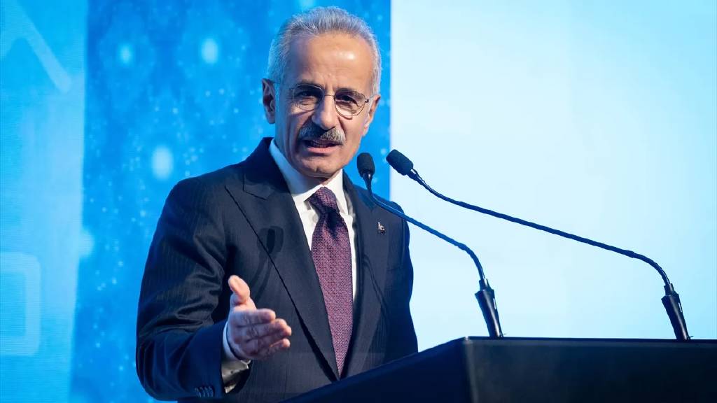 İstanbul Havalimanı ve Marmaray toplam 1 milyar 832 milyon 937 bin 350 kişiye hizmet verdi