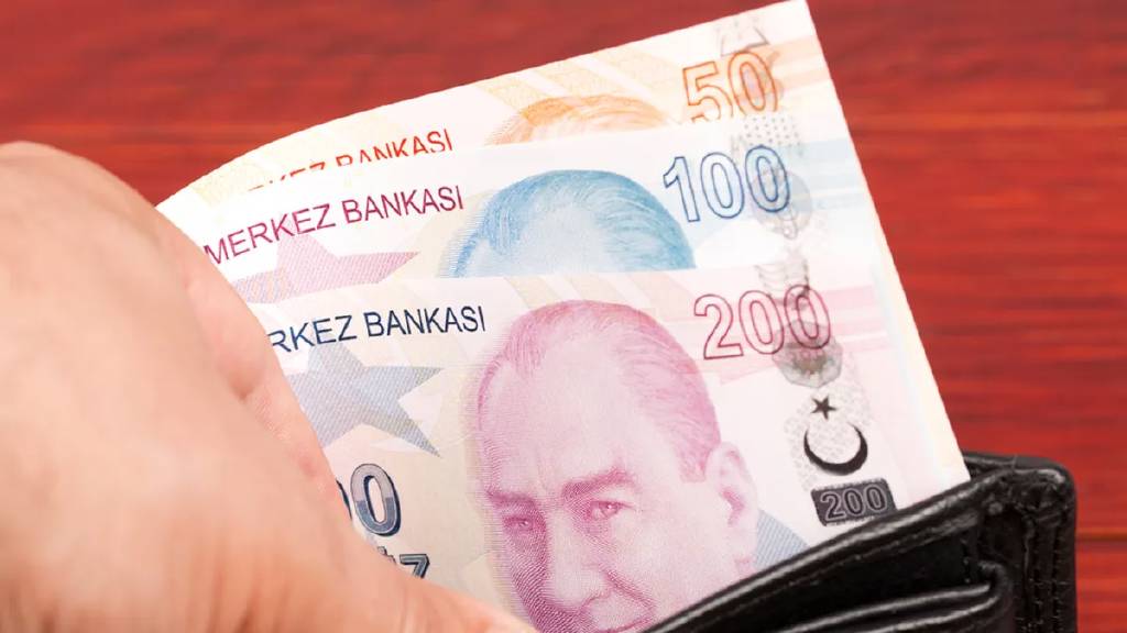 Yıl sonu enflasyon beklentisine göre yeni maaş zam tahminleri şekillendi