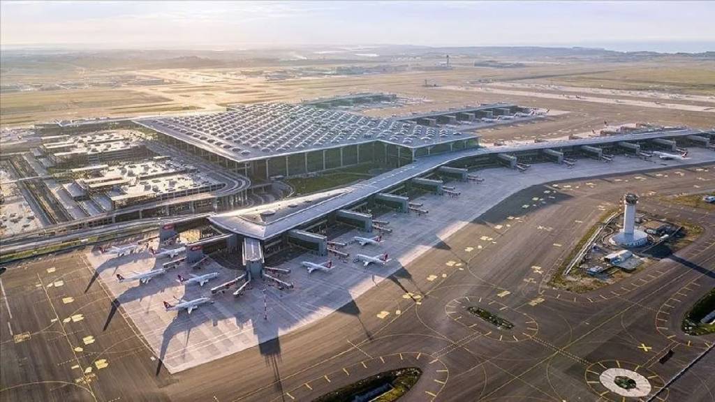 Uraloğlu, havayolu yatırımlarına ilişkin rakamları açıkladı