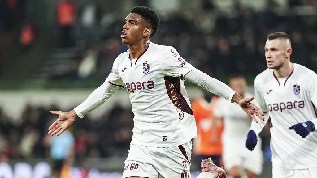 Trabzonspor, son dakika golüyle Başakşehir'i yıktı: 4-3