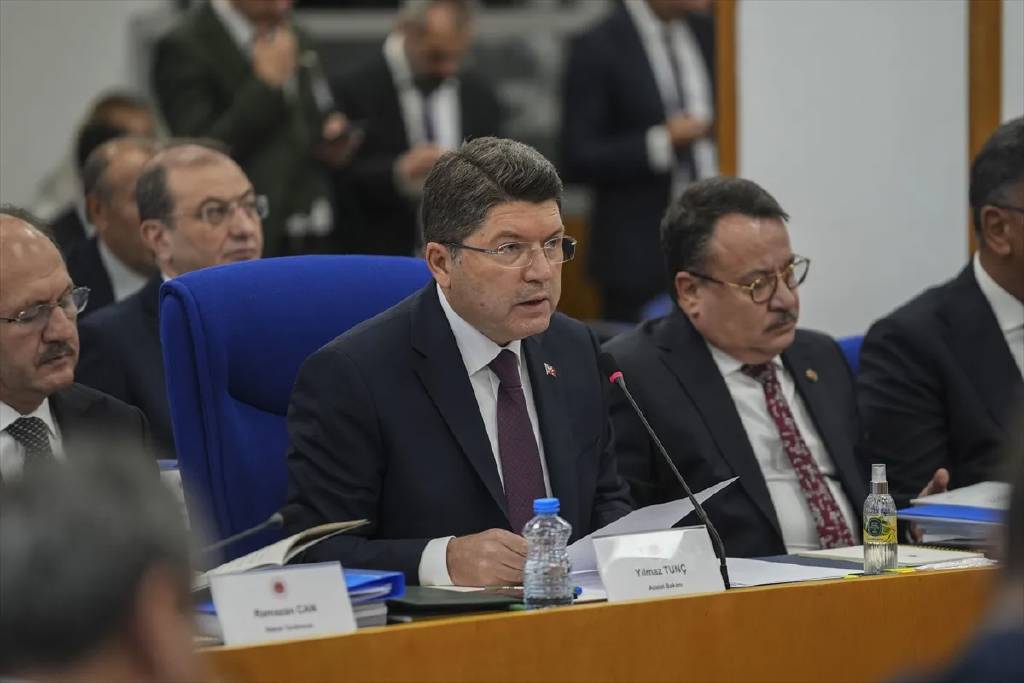 "Adalet var, ayrıcalık yok."