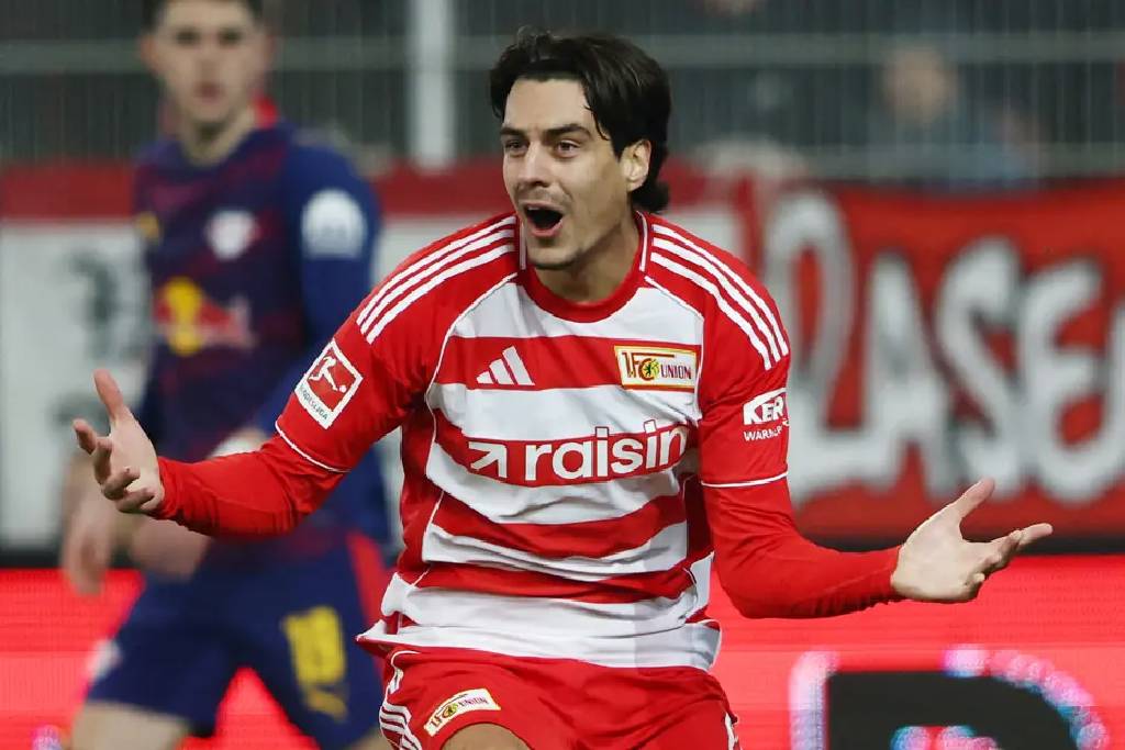 Fenerbahçe, Oosterwolde yerine stoper takviyesi yapıyor