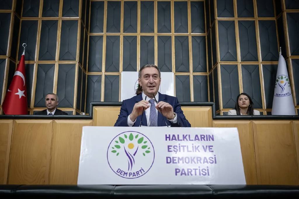 CHP ve DEM arasında cellat polemiği