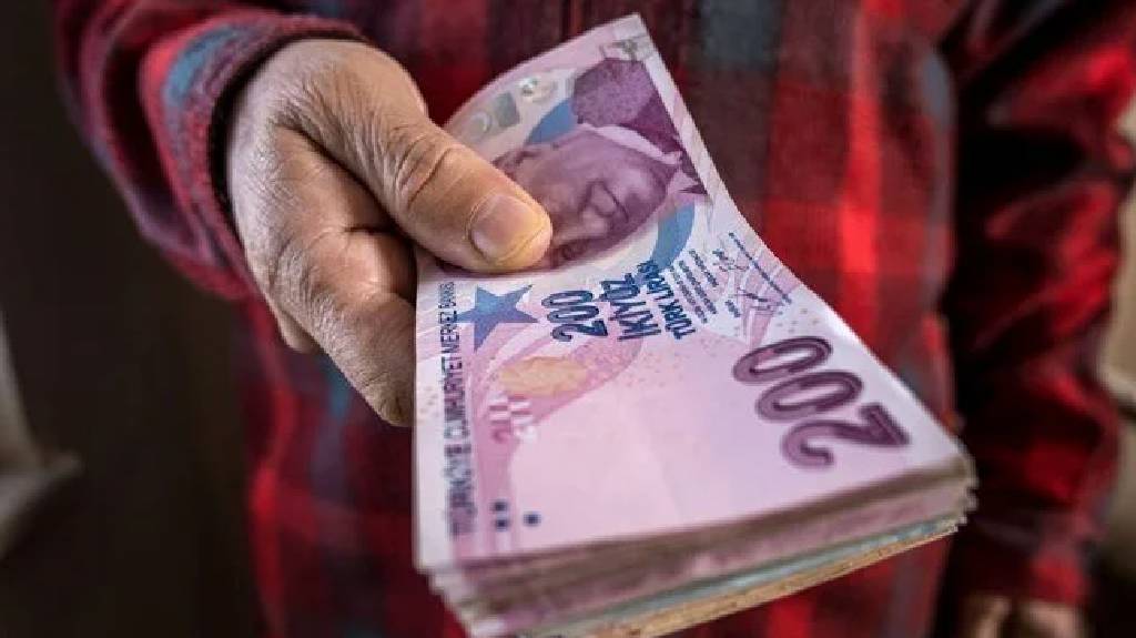 Emeklinin zam farkı bugün hesaplarda...