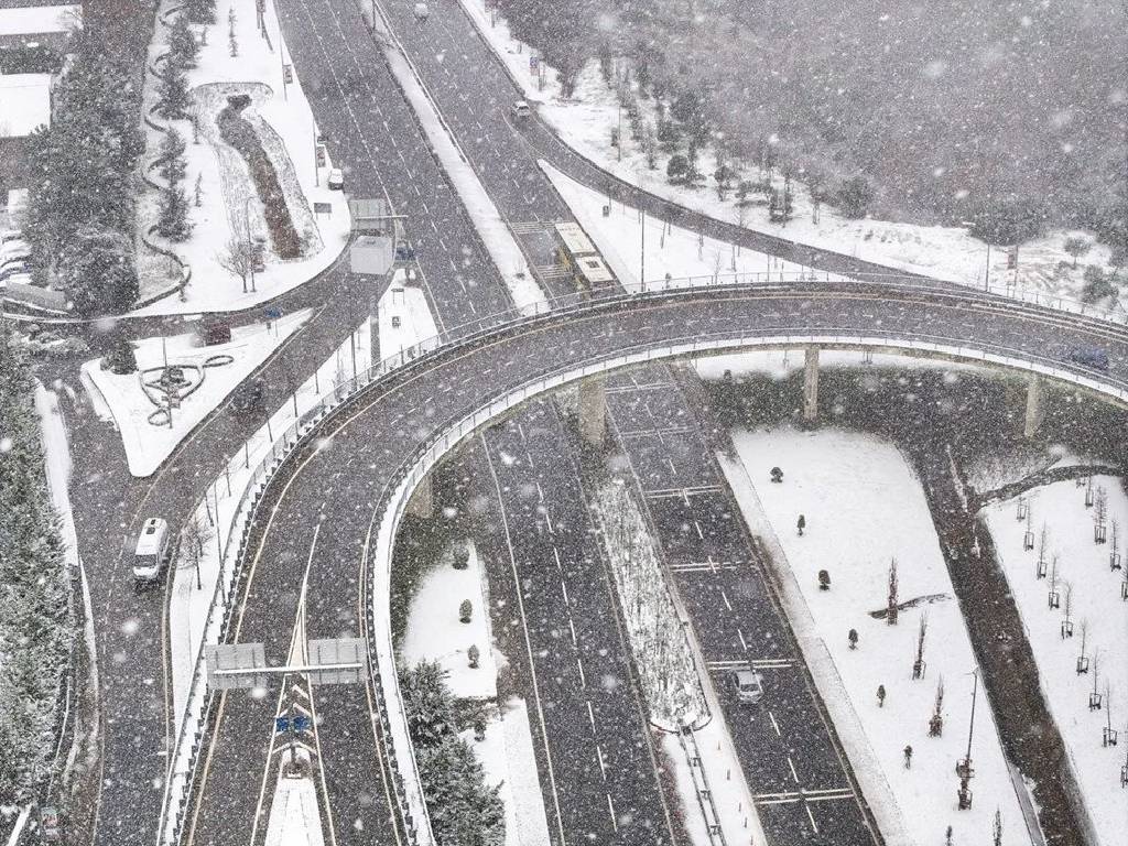 İstanbul’da 7 ilçe için sarı kodlu kar alarmı! AKOM’dan Anadolu Yakası’na uyarı